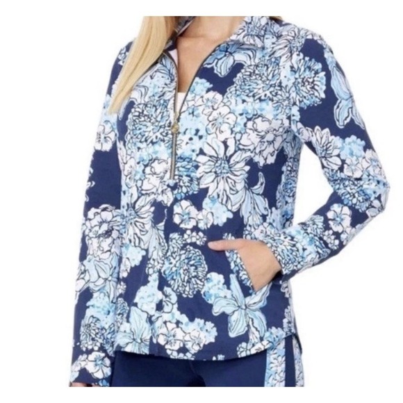 Lilly Pulitzer Tops - Lilly Pulitzer Women's L UPF 50 Skipper Popover Low Tide Navy Bouquet All Day